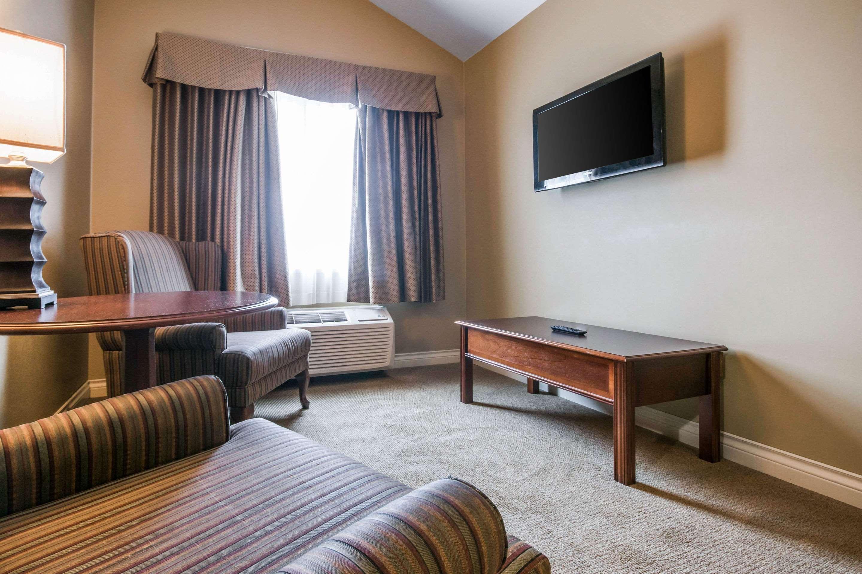 Clarion Hotel & Conference Centre Abbotsford Ngoại thất bức ảnh